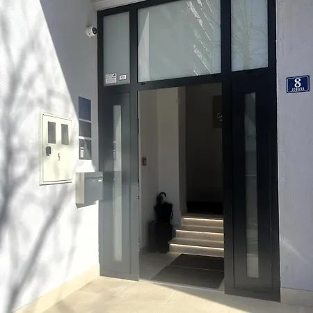 Διαμέρισμα At 8 Σπλιτ