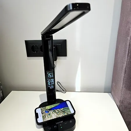 Διαμέρισμα At 8 *